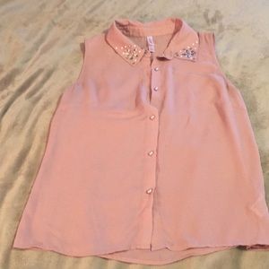 Pink/light maybe top